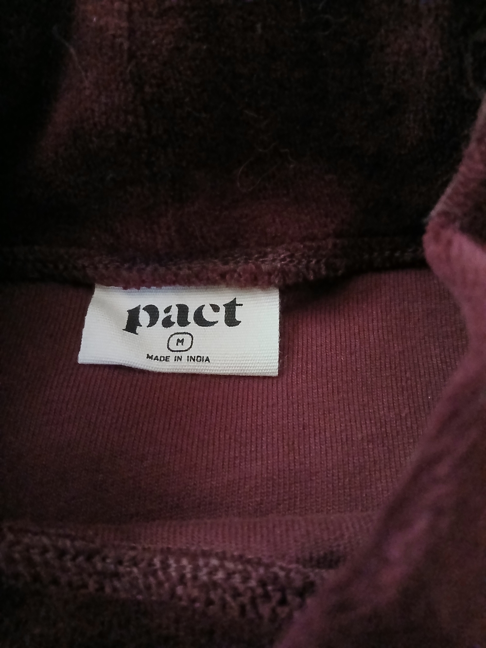 Pact Organic Velvet Plush Deep Red  Mock Turtleneck Medium - Picture 2 of 6